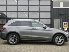 Mercedes-Benz GLC 200 Premium AMG thumbnail 4
