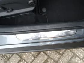 Mercedes-Benz GLC 200 Premium AMG thumbnail 38