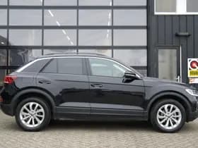 Volkswagen T-Roc 1.5 TSI Life Business thumbnail 4