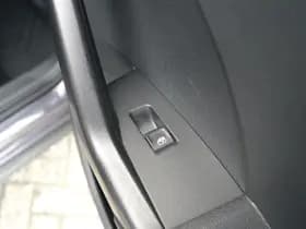 Volkswagen T-Cross 1.0 TSI Style Automaat thumbnail 25