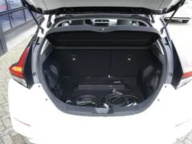 Nissan Leaf Tekna 40 kWh thumbnail 25