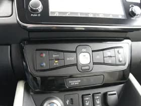 Nissan Leaf Tekna 40 kWh thumbnail 10