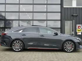 Kia ProCeed 1.6 T-GDi GT thumbnail 4