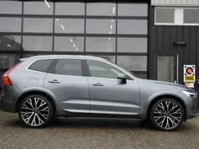 Volvo XC60 2.0 B5 Momentum Pro thumbnail 2