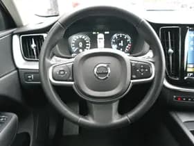 Volvo XC60 2.0 B5 Momentum Pro thumbnail 27