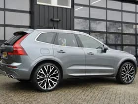 Volvo XC60 2.0 B5 Momentum Pro thumbnail 10