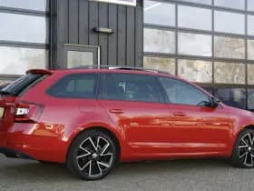 Škoda Octavia Combi 1.5 TSI Greentech Sport Business Automaat thumbnail 3