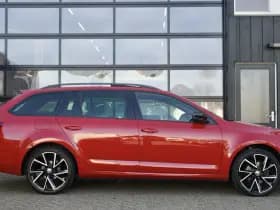 Škoda Octavia Combi 1.5 TSI Greentech Sport Business Automaat thumbnail 4