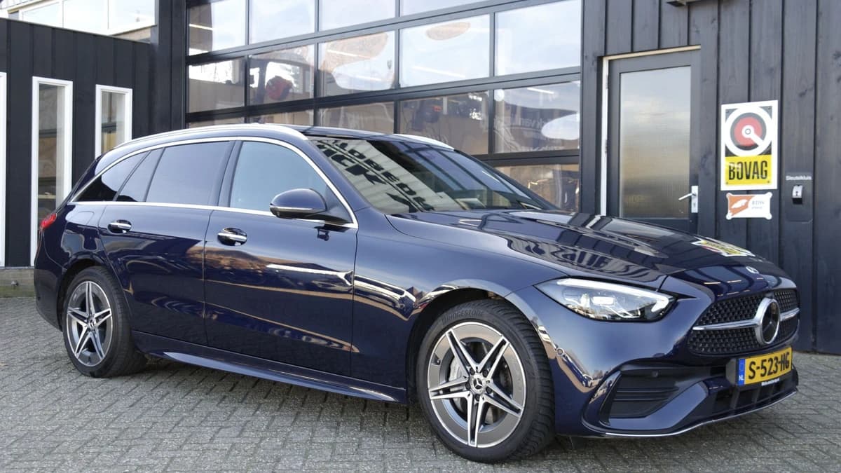 Mercedes-Benz C-Klasse Estate 300 e AMG Line — foto 1