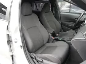 Toyota Corolla Touring Sports 1.8 Hybrid First Edition thumbnail 2