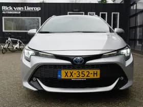 Toyota Corolla Touring Sports 1.8 Hybrid First Edition thumbnail 29