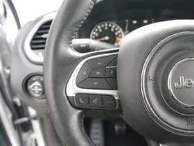 Jeep Renegade thumbnail 11