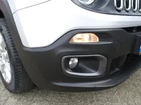 Jeep Renegade thumbnail 17