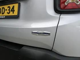 Jeep Renegade thumbnail 31