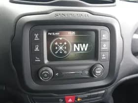 Jeep Renegade thumbnail 10