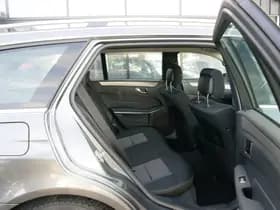 Mercedes-Benz E-Klasse Estate 200 Ambition thumbnail 27
