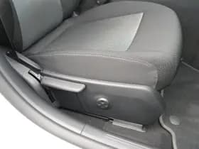 Mercedes-Benz C-Klasse 180 Business Line thumbnail 20