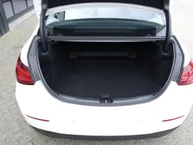 Mercedes-Benz C-Klasse 180 Business Line thumbnail 30