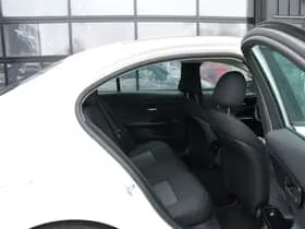 Mercedes-Benz C-Klasse 180 Business Line thumbnail 31