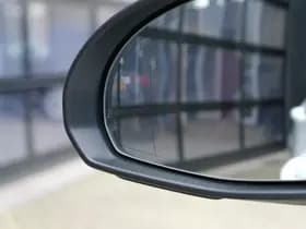 Mercedes-Benz C-Klasse 180 Business Line thumbnail 41