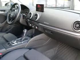 Audi A3 Sportback 1.4 e-tron Sport thumbnail 5