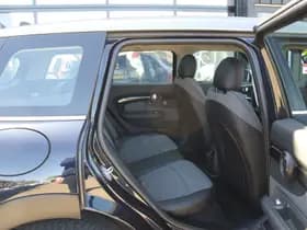 MINI Clubman thumbnail 34