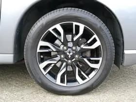 Mitsubishi Outlander thumbnail 12