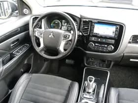 Mitsubishi Outlander thumbnail 13