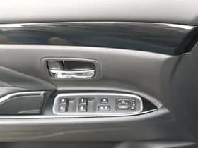 Mitsubishi Outlander thumbnail 19