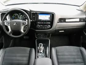 Mitsubishi Outlander thumbnail 27