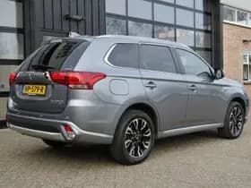 Mitsubishi Outlander thumbnail 6