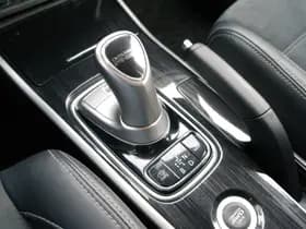 Mitsubishi Outlander thumbnail 8