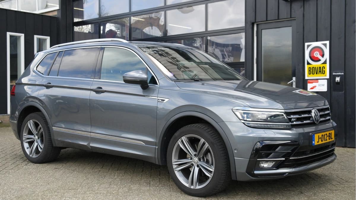 Volkswagen Tiguan — foto 1