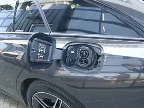 Mercedes-Benz E-Klasse thumbnail 31