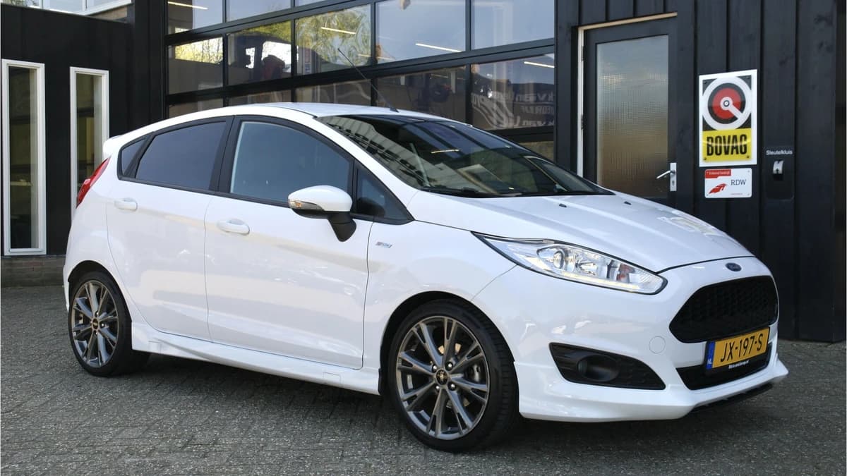 Ford Fiesta — foto 1