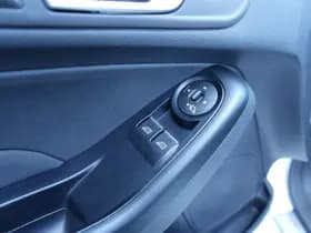 Ford Fiesta thumbnail 7