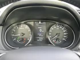 Nissan Qashqai thumbnail 5