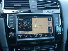 Volkswagen Golf thumbnail 11