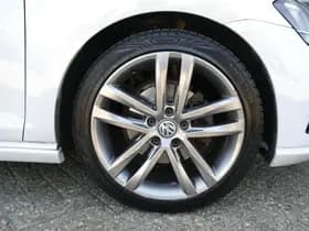 Volkswagen Golf thumbnail 22