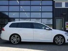 Volkswagen Golf thumbnail 4