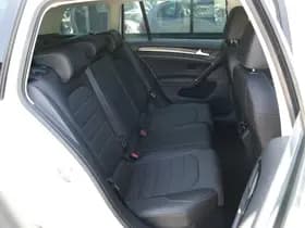 Volkswagen Golf thumbnail 37