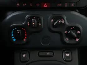 Fiat Panda Panda 1.0 Hybrid PDC/Stoelverwarming/Bluetooth thumbnail 19