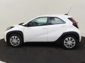 Toyota Aygo X thumbnail 2
