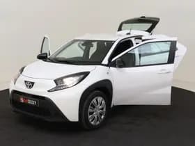 Toyota Aygo X thumbnail 9