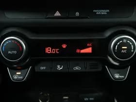 Kia Stonic 1.0 T-GDi MHEV DynamicLine thumbnail 27