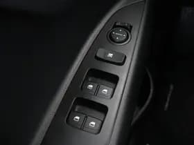 Kia Stonic 1.0 T-GDi MHEV DynamicLine thumbnail 29