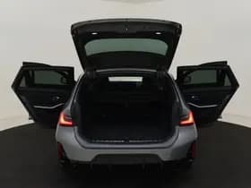 BMW 3 Serie Touring 318i M Sport / Pano / 19 inch / Adap. Cruise / Géén Afleverkost thumbnail 12