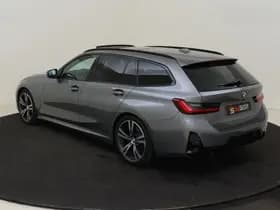 BMW 3 Serie Touring 318i M Sport / Pano / 19 inch / Adap. Cruise / Géén Afleverkost thumbnail 3