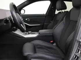 BMW 3 Serie Touring 318i M Sport / Pano / 19 inch / Adap. Cruise / Géén Afleverkost thumbnail 24