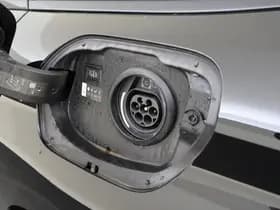 Peugeot 308 SW 1.6 Plug-in Hybrid 225 GT thumbnail 29